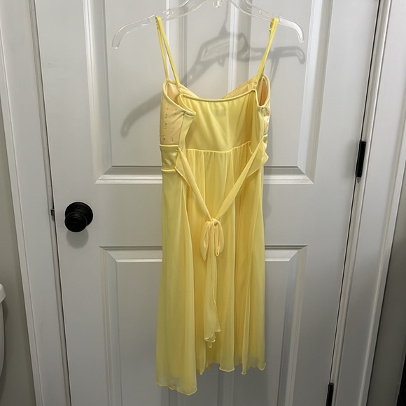 Yellow formal dress - Picture 5 of 6